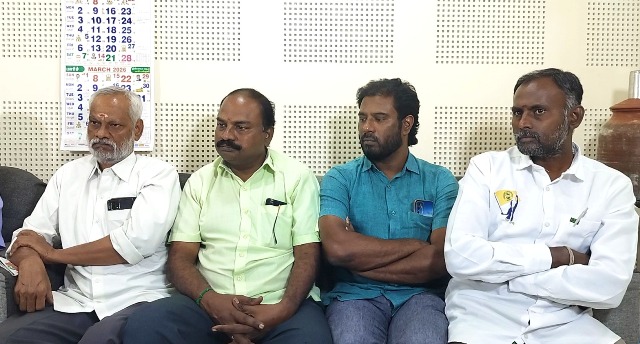 மருத்துவர் சமூக நல சங்கத்தினர்.