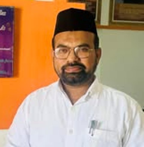 பேராசிரியர் ஹாஜா கனி.