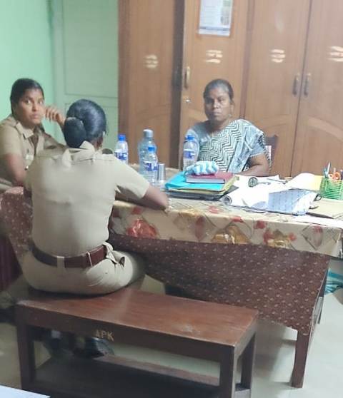 தொழிலாளர் உதவி ஆய்வாளர் கைது