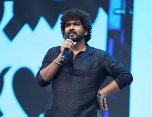 விக்னேஷ் சிவன்