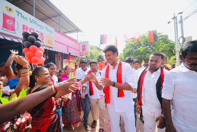 அன்பில் மகேஸ்