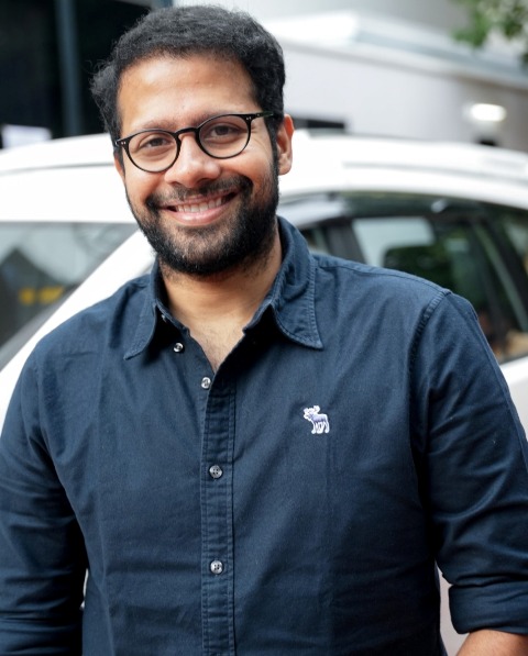 இயக்குநர் வெங்கி அட்லூரி