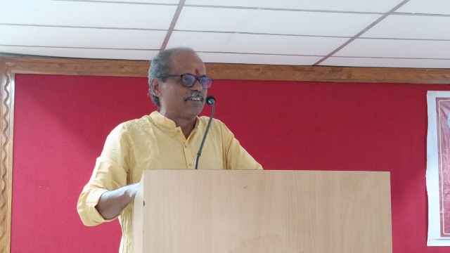 கவிஞர் பத்மன் 